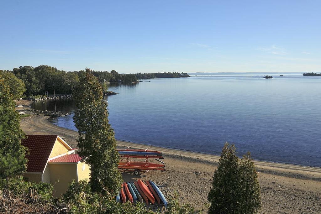 Auberge Des Iles Saint-Gédéon Exterior foto